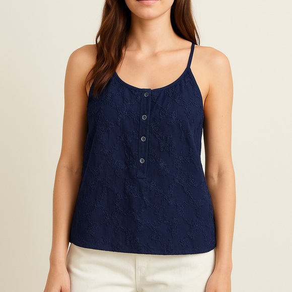 🌸 Anthropologie Navy Textured Sleeveless Blouse – Size XS - Picture 2 of 5